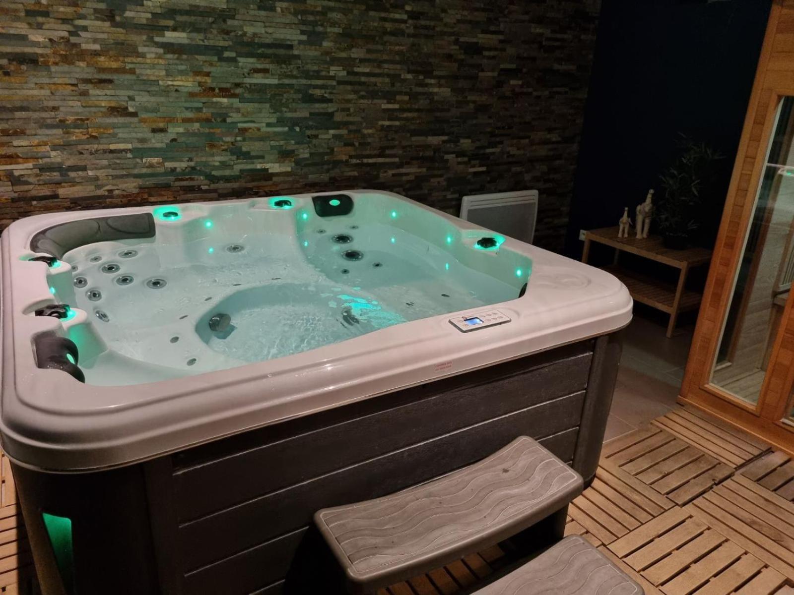 Les Suites Fenelon Le Cateau-Cambresis Exteriér fotografie